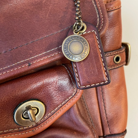 Vintage Coach Legacy Leigh Limited Edition Bag - Picture 5 of 16